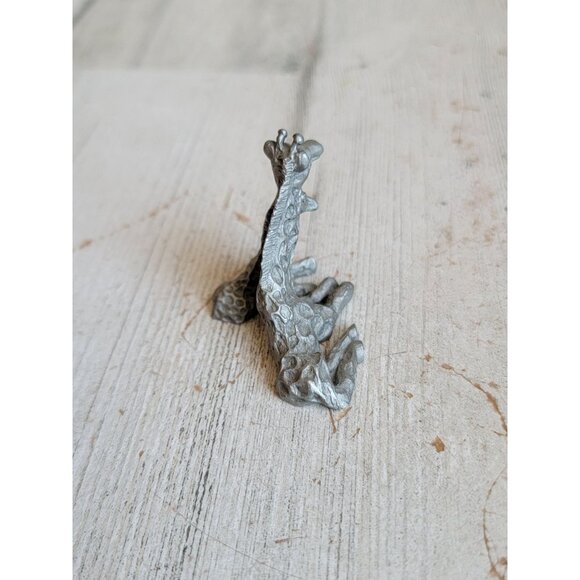 Vintage pewter giraffe mama baby miniature figure decor - Picture 3 of 6
